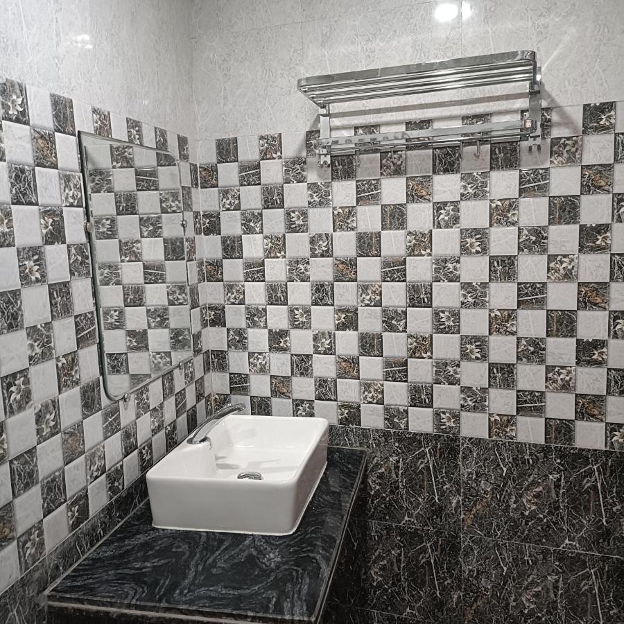 Hotel Royal Inn Satna Zewnętrze zdjęcie